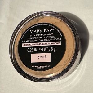 Brand New Mary Kay loose setting powder
